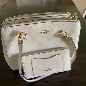 White Coach Purse with matching Wallet